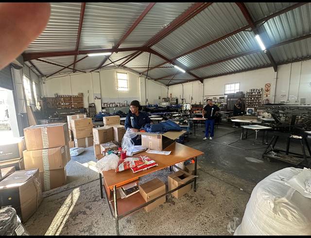 525M² WAREHOUSE FOR SALE IN QUIGNEY